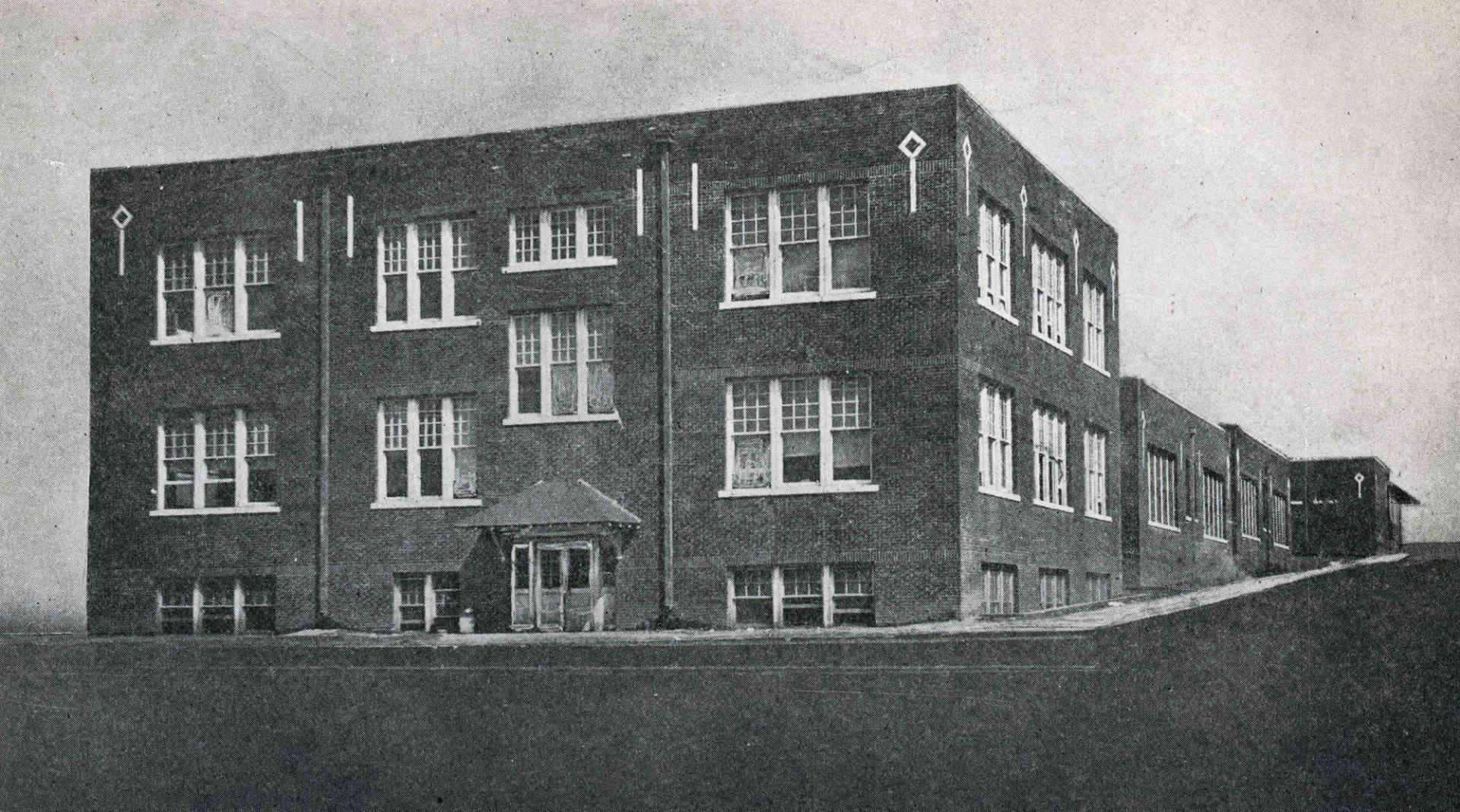 Booker T. Washington High School in the Greenwood District, 1920 [Source: OHS].