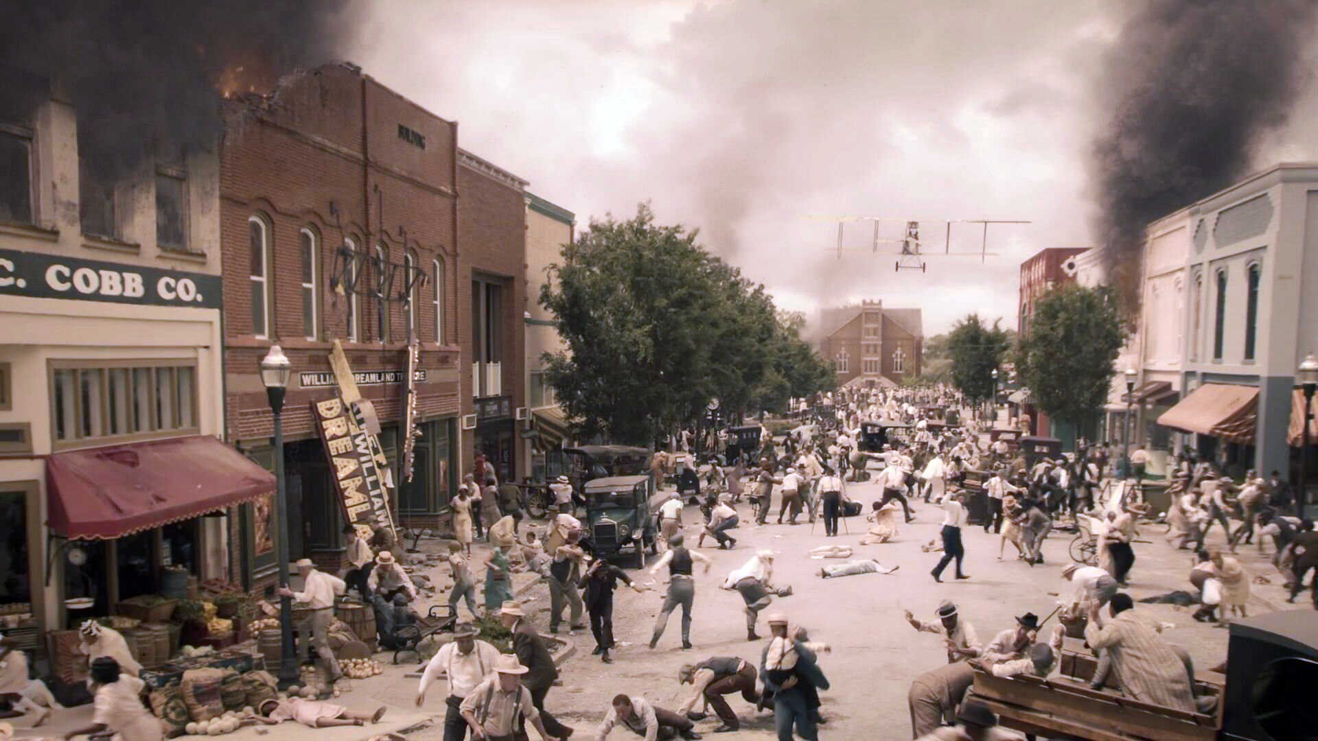 Watchmen premiere: "It's Summer and We're Running Out of Ice". The episode depicts the massacre on Black Wall Street in Tulsa, 1921. [Dramatization—fictional image, source: Watchmen]