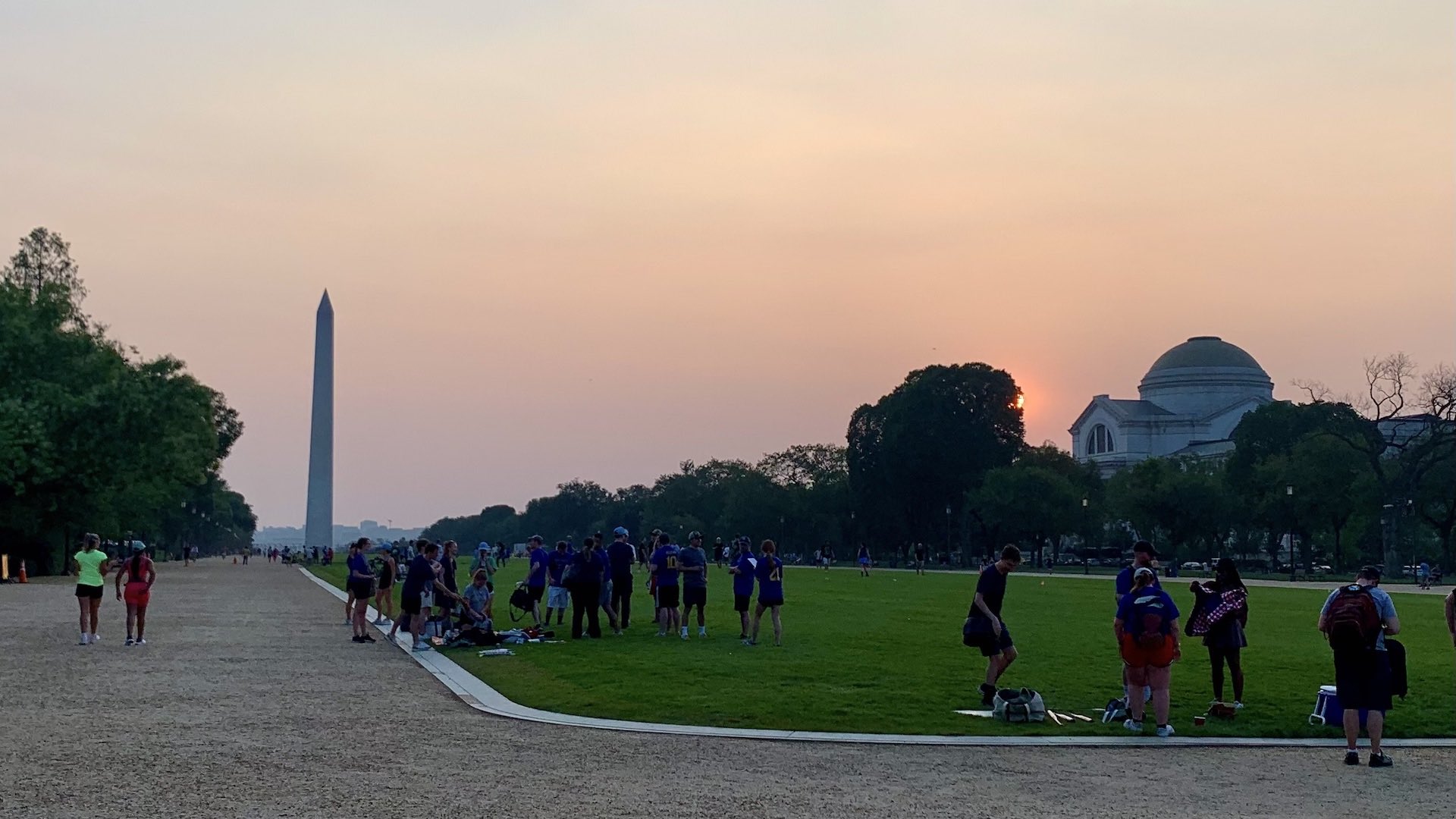 There's appropriate times to bust the restaurant budget—like seeing old friends in the nation's capital.