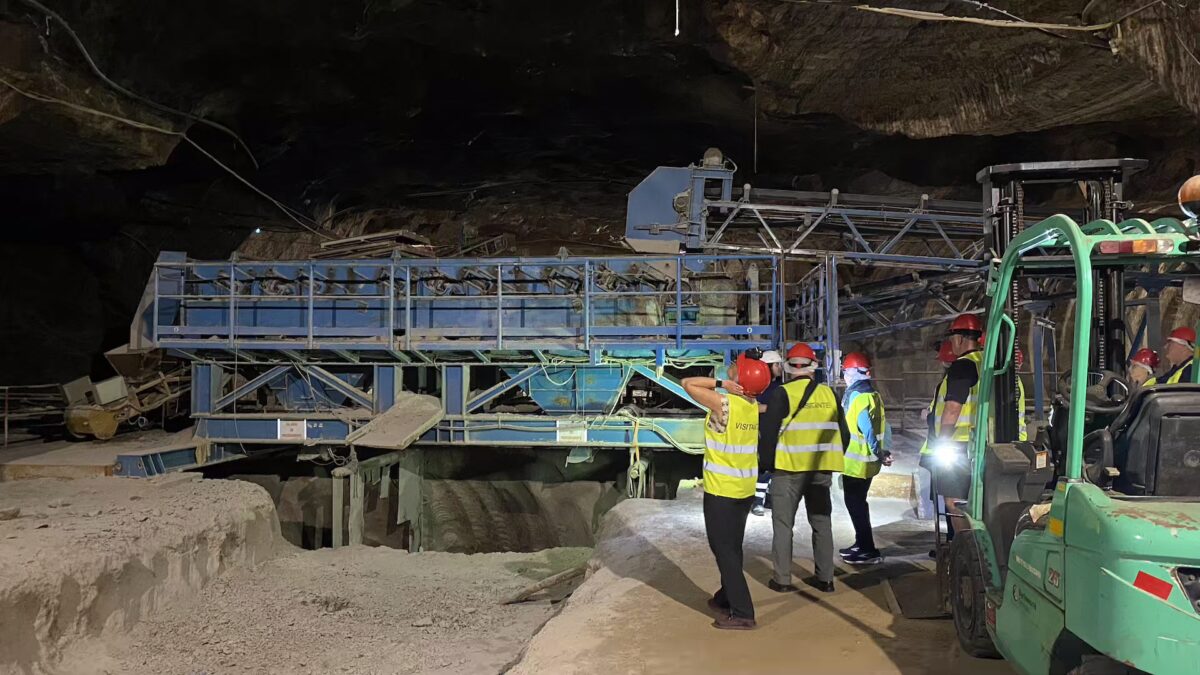 We've seen enough of Portugal that we're now exploring underground, ha! (230m below ground, we got to see a rock salt mine in operation.)
